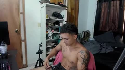 dres4u online show from April 23, 2:08 pm