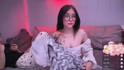 Tara  Sonny online show from February 16, 1:14 am