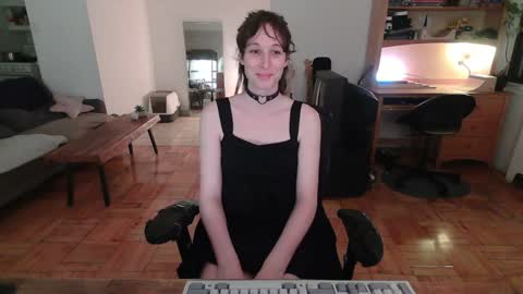 drkswrdgrl online show from December 2, 12:12 am