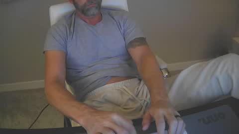 Snapshot of ds0574 chatting on December 17, 1:16 pm D Ship online show from December 17, 1:16 pm