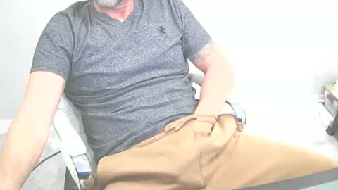 Snapshot of ds0574 chatting on January 21, 4:37 pm D Ship online show from January 21, 4:37 pm