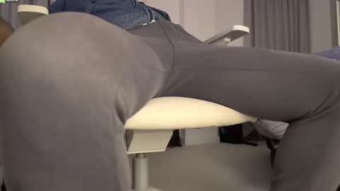 dude31517 online show from November 3, 11:50 pm