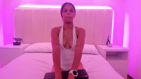 dulce online show from February 28, 7:07 pm