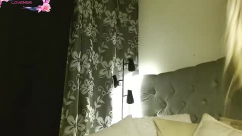   online show from November 18, 1:19 am