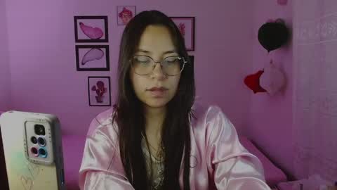 Dulce online show from May 19, 1:56 am