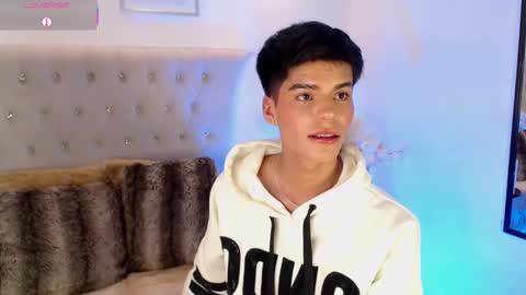 Dulcey online show from September 22, 5:22 am