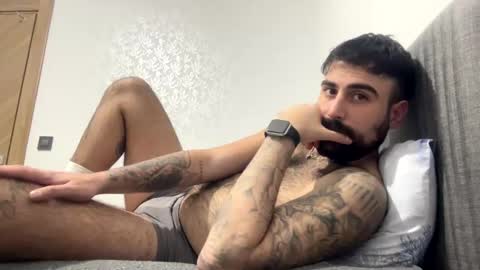 Snapshot of dummodarknight chatting on March 2, 11:20 pm The Dark Knight online show from March 2, 11:20 pm