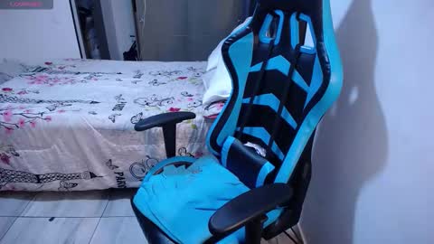 Nicole   online show from March 19, 9:20 pm