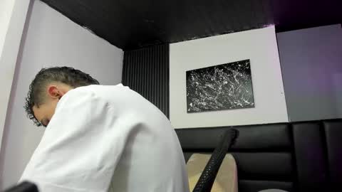 Thomas and Noah online show from September 18, 12:20 pm