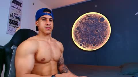 duran_dhikol1 online show from June 3, 2:47 am