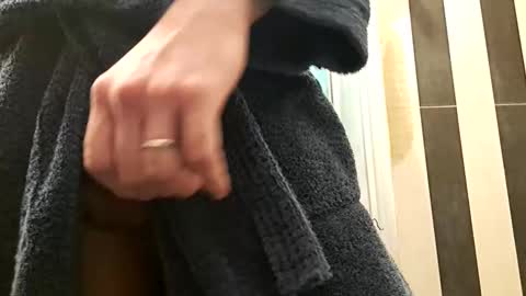 Duro per te.... Hard for U online show from March 25, 5:03 am