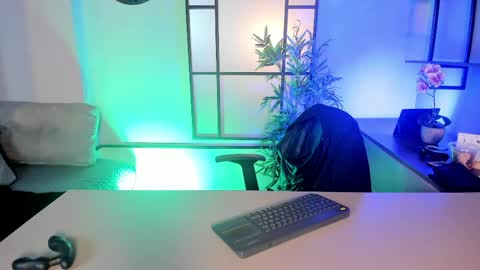 Dustin Sonne online show from April 3, 3:46 am