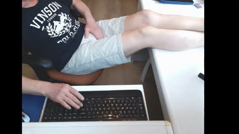 dutchpornking2 online show from May 31, 9:30 am