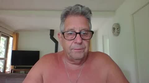dutchsmooth online show from May 5, 12:00 pm