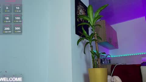 dwayne_brown online show from April 3, 7:32 pm