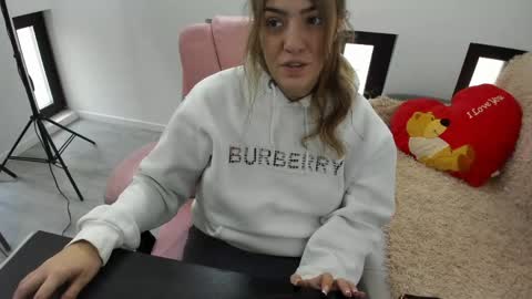 dayana online show from March 2, 6:14 am