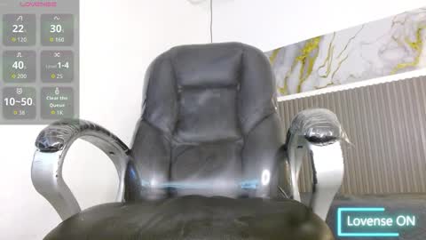 dyla_n18_ online show from February 9, 9:39 pm