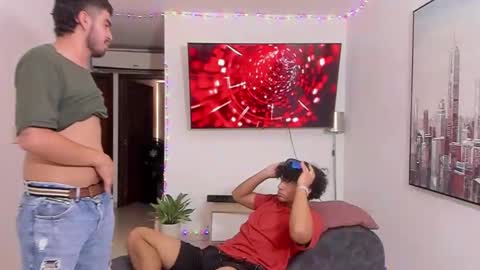 Mod Dylan Lilith Alan and  Drake online show from December 18, 4:06 pm