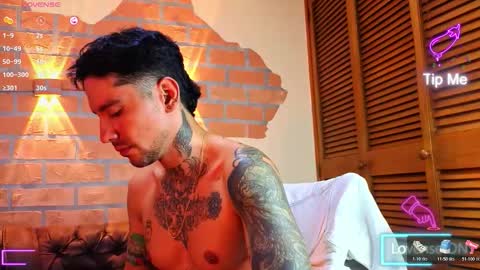 D Y L A N online show from October 29, 10:54 pm