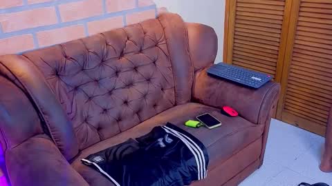 D Y L A N online show from March 14, 4:05 am