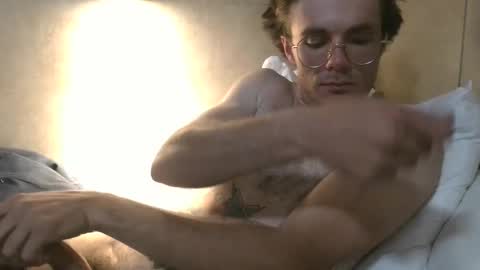 dylp400 online show from March 4, 10:02 am