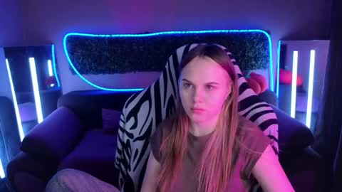 Dyna online show from November 19, 2:22 am