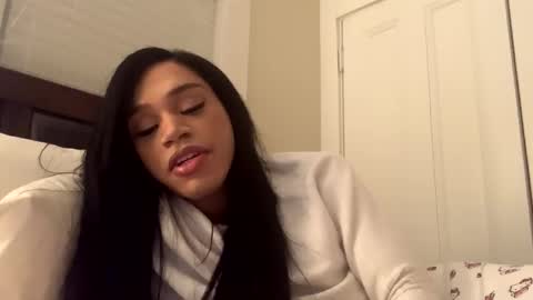 Snapshot of dynasty313 chatting on February 4, 12:19 am Dynasty online show from February 4, 12:19 am