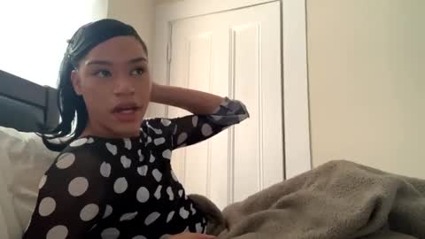 Snapshot of dynasty313 chatting on February 17, 8:49 pm Dynasty online show from February 17, 8:49 pm