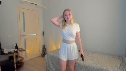 fansly - yourbestbaby online show from April 22, 4:19 am