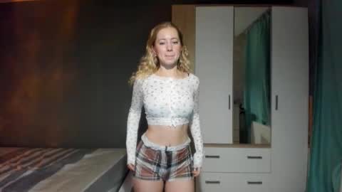 fansly - yourbestbaby online show from January 7, 3:55 am