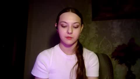 Yuni online show from March 5, 2:26 pm