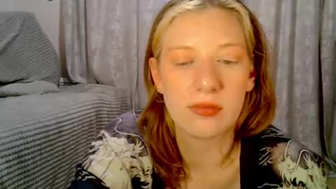 Lily online show from July 8, 9:46 am