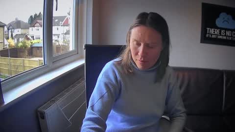 Nadia Ferreira  online show from March 12, 1:37 pm