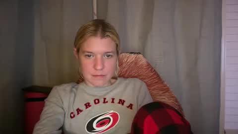 americnbarbie online show from November 14, 1:19 am