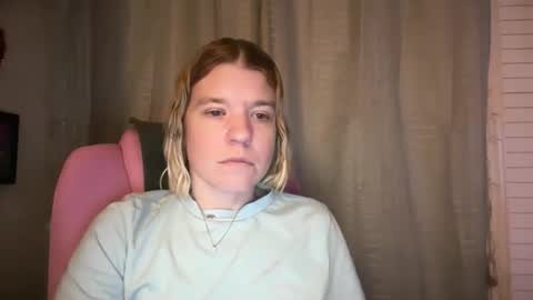 americnbarbie online show from March 31, 3:07 am