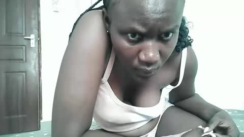 ebony_sisie online show from March 6, 7:29 am