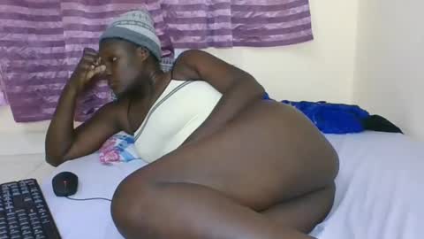 Snapshot of ebonyblack28 chatting on October 22, 6:53 pm MELVINE online show from October 22, 6:53 pm