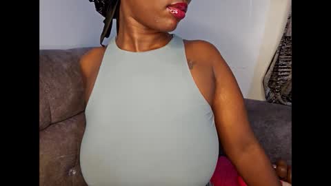 Ebony Melanie online show from October 14, 9:51 pm