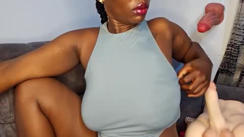 Ebony Melanie online show from January 8, 10:04 pm