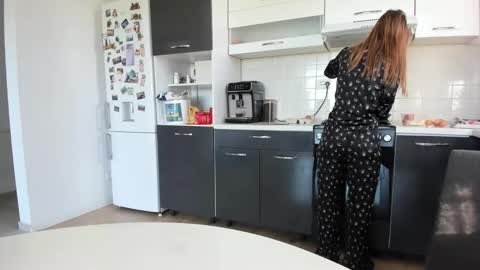 ecaterina_katy online show from April 27, 6:33 am