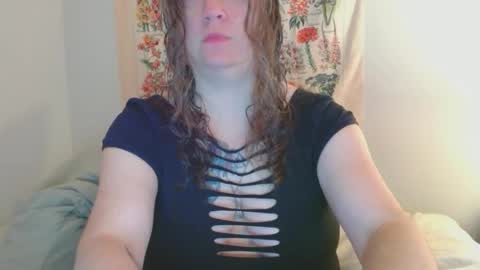 Weird Echo online show from April 23, 11:28 pm