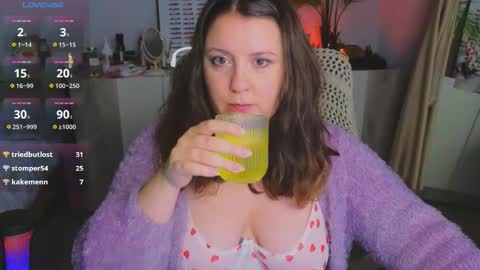 Snapshot of edalyn_af chatting on September 28, 7:12 pm      online show from September 28, 7:12 pm
