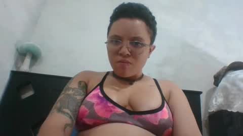 Snapshot of eden_jupiters chatting on September 23, 4:50 am eden_jupiters online show from September 23, 4:50 am