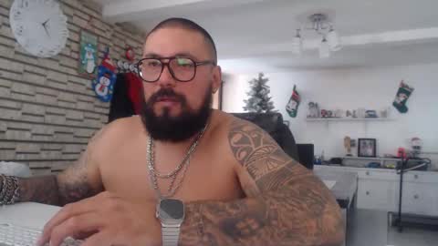 edgarram83 online show from November 24, 7:23 pm