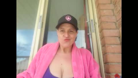 Angel online show from February 26, 8:15 pm