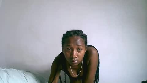 edinaah online show from December 15, 9:27 am