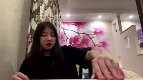 Eri online show from February 16, 7:56 pm