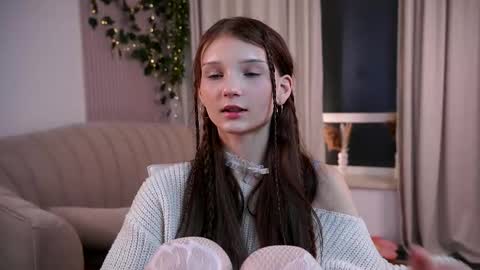 Lisa  online show from March 17, 11:21 pm