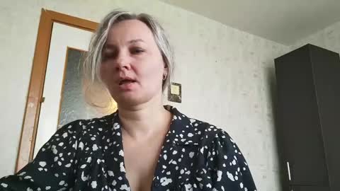 edithmanning online show from May 9, 7:25 am