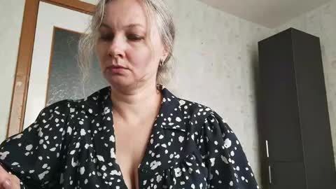 edithmanning online show from May 20, 7:16 am